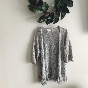 ✨LOFT✨ Gray 3/4 sleeve cardigan with fringe detail